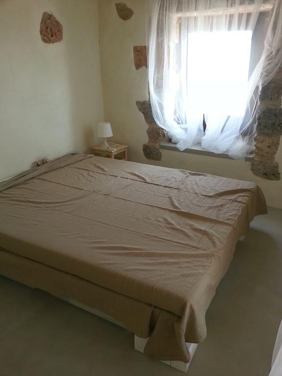 La Torre Di Merlino Patu Bilik gambar