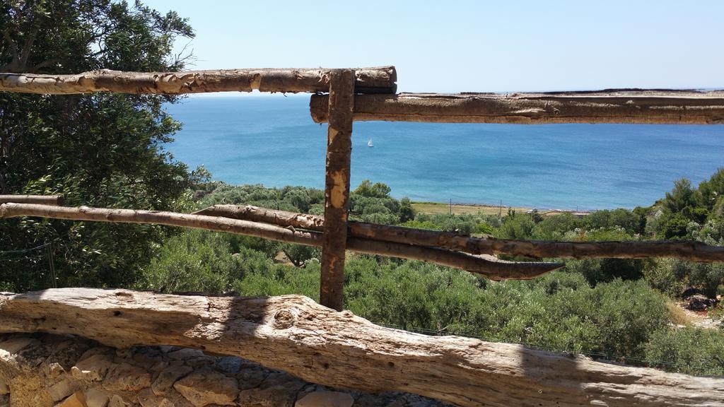 La Torre Di Merlino Patu Luaran gambar